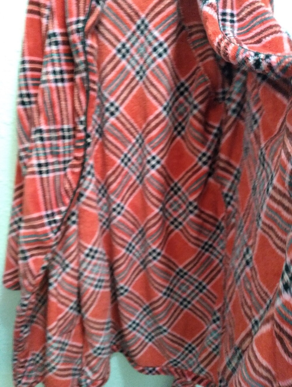 Victoria Secret Plush Robe - Picture 4 of 8